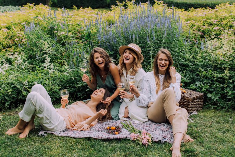 6 Ways to Have Fun While Planning Your Wedding Favorite Gals